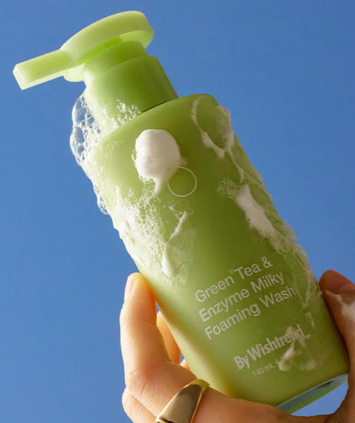 Пінка для вмивання з зеленим чаєм та ензимами By Wishtrend Green Tea Enzyme Milky Foaming Wash CHR10756 фото